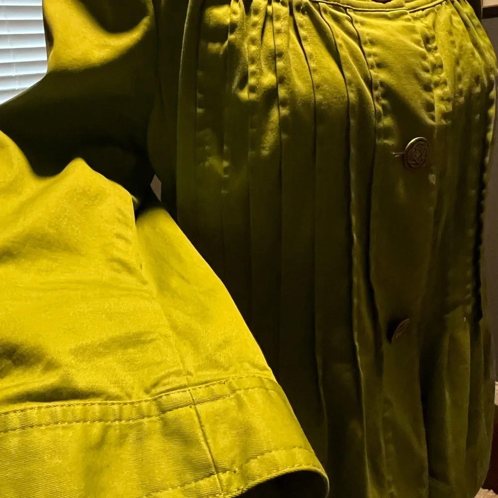 Talbots green jacket with 3/4 sleeves. In EUC. Size 6.